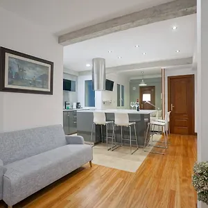 Amplio En Gros Con Parking Privado Appartement